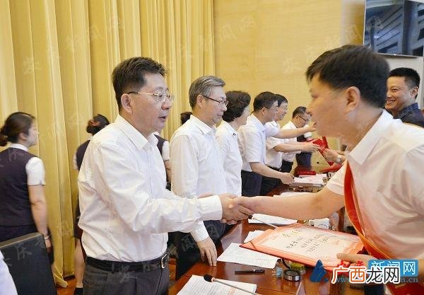 安庆市人大常委会周东明 宿松县创业