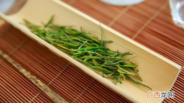 女人排湿气有几种方法,五花祛湿茶