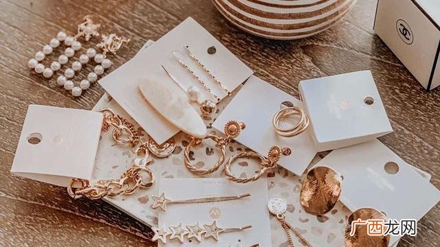 女生开什么店最赚钱,小白新手开店卖什么好