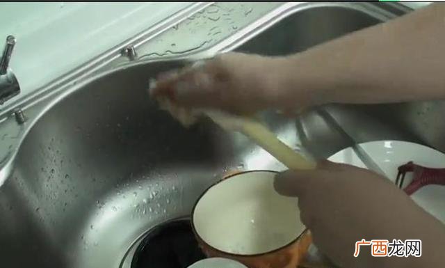 制作洗洁精的最佳配方 洗涤剂 配方