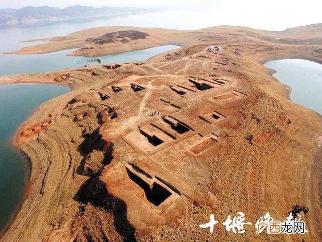 形容创业初期的成语,比喻创业的成语
