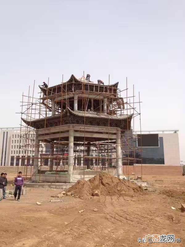 建筑工程模板包工包料价格,土建工程多少钱一平米