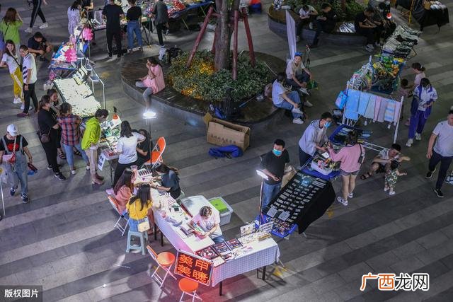 卖玩具利润一天3000,想摆地摊卖什么比较好