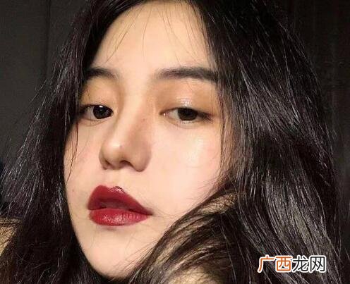 喜欢比自己大的姐姐怎么追？满足门槛再投其所好