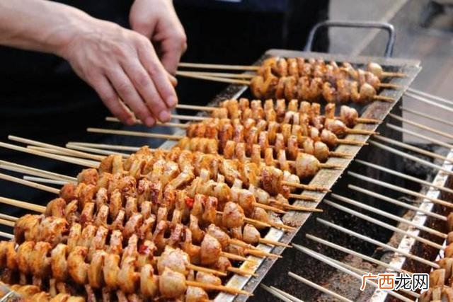 想开店但是不知道开什么,小吃摊创业