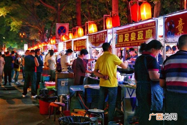 想开店但是不知道开什么,小吃摊创业