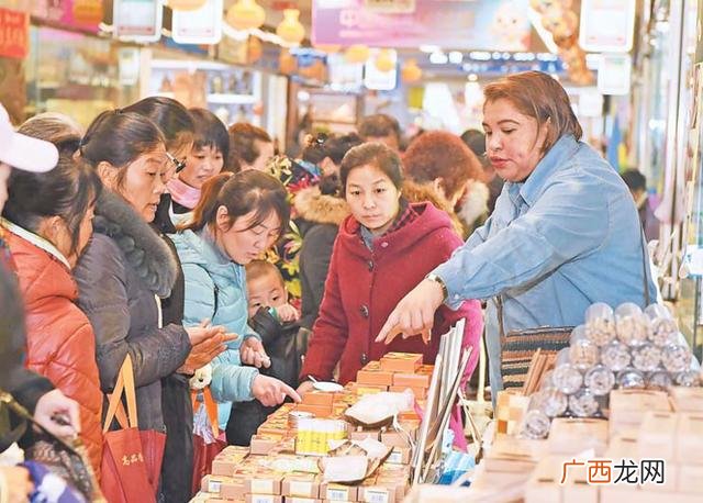 义乌小商品2元店货源批发在几区,义乌生活用品小百货批发厂家