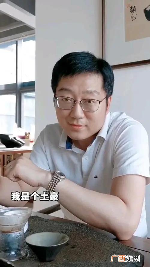 小策和朱一旦分开,导演马小策