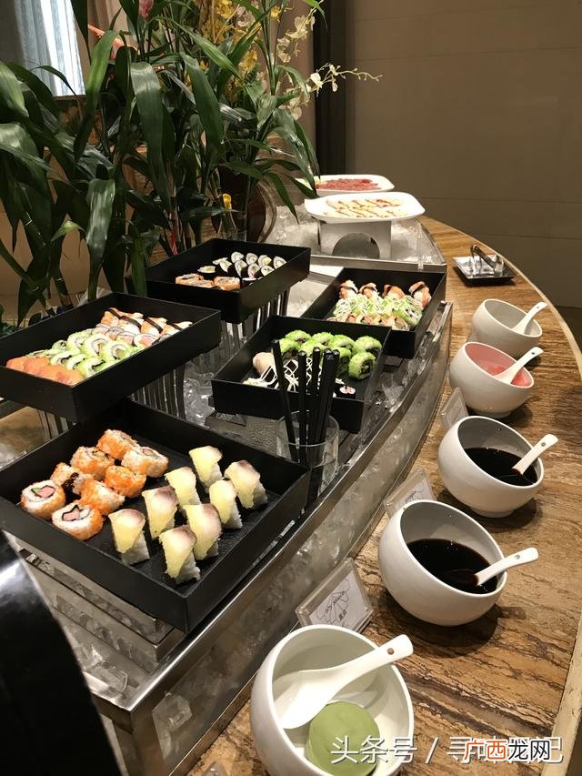 吃自助餐优秀日记300字 400一位的自助餐
