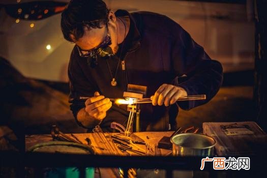 劳务纠纷人身损害赔偿管辖地规定,关于人身损害赔偿有哪些规定