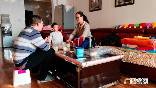 小胖在西北最新视频 于小胖创业视频