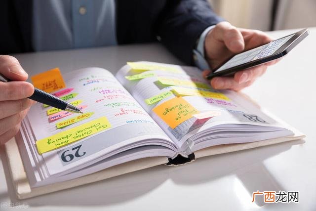 个人做公众号能赚钱吗 微信公众平台挣钱吗