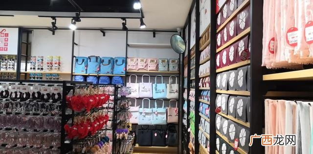 10元三件进货渠道,十元精品店进货渠道