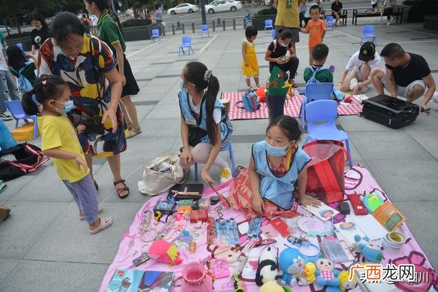 夏天广场摆摊小孩娱乐设备,街头儿童摆摊游乐项目