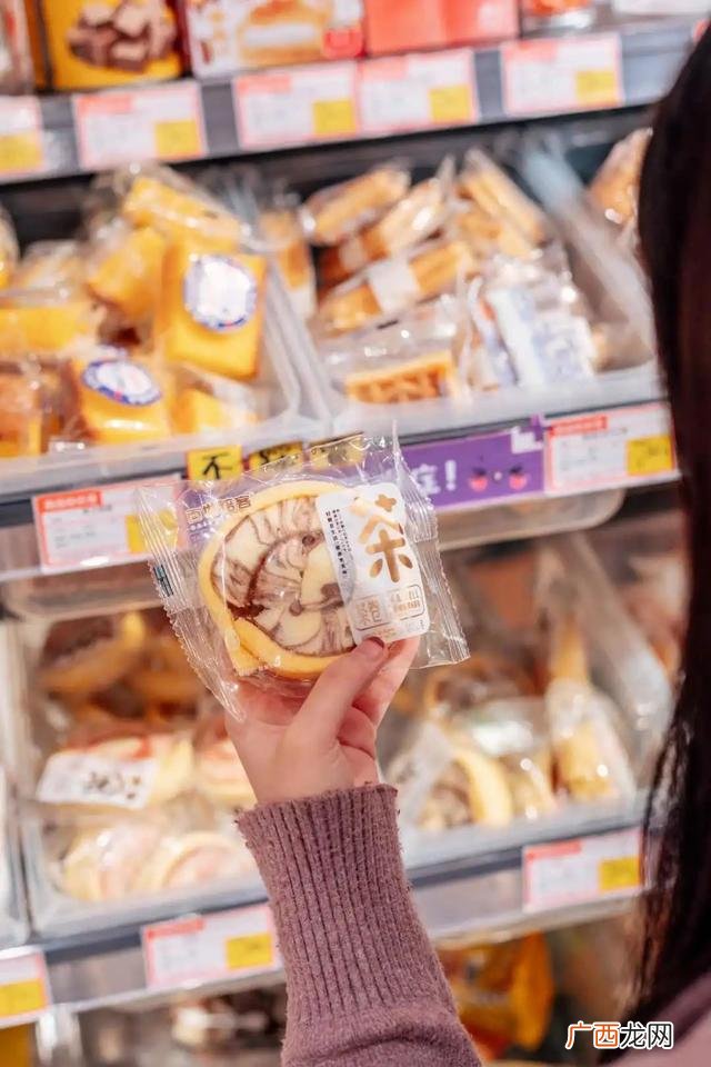 50种地摊生意 10元零食批发一手货源