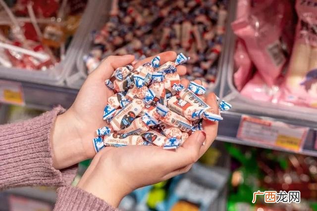 50种地摊生意 10元零食批发一手货源