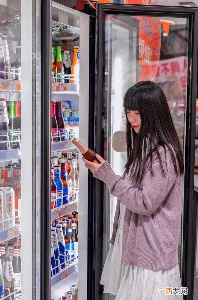50种地摊生意 10元零食批发一手货源