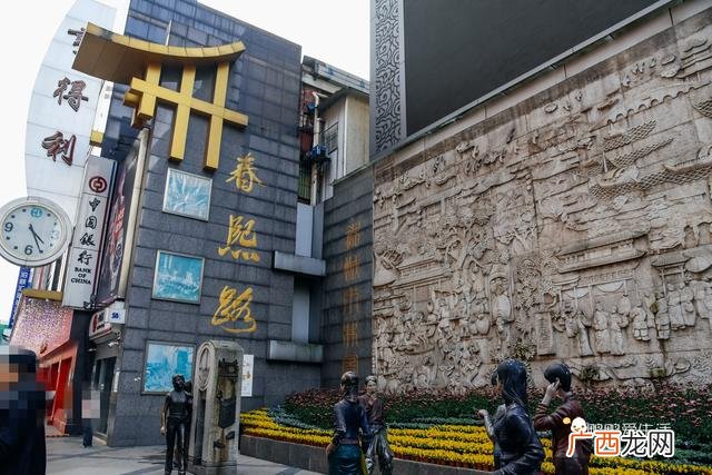 成都最大的商场叫什么 成都商场购物中心排名