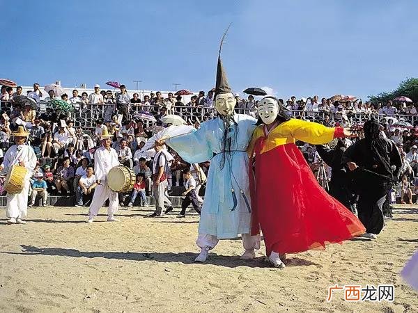 快手屈原和婧婧分手了 90后创业模范屈原