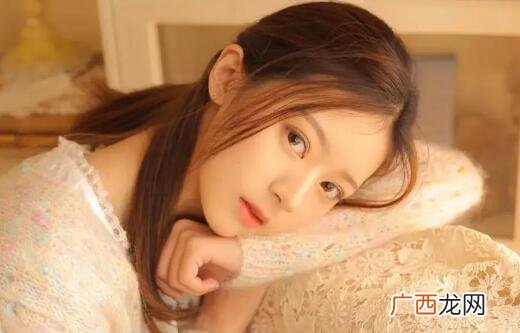 女生问你有女朋友吗怎么回复反撩她？