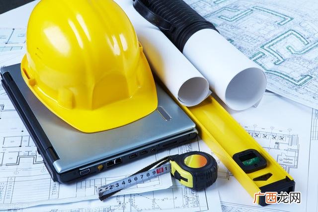 建筑装饰工程技术专业 工程建筑管理专业