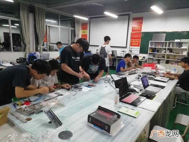 互联网大赛作品范例 大专大一就业与创业作业