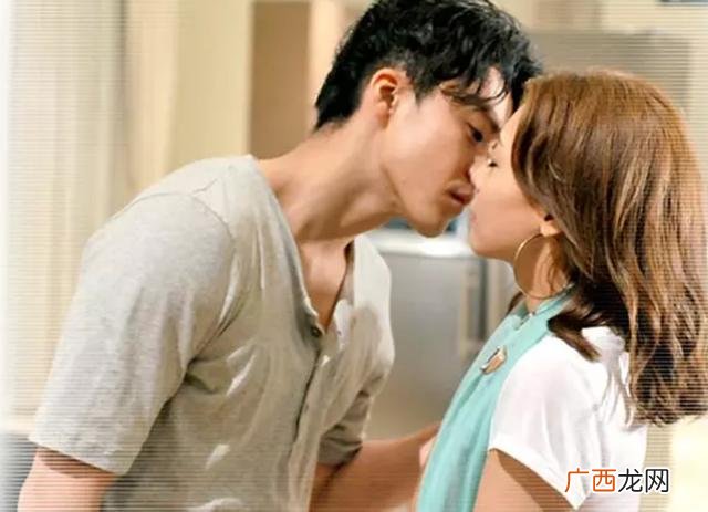 女主从小倒追男主小说,非常创业男主开的是大众什么车