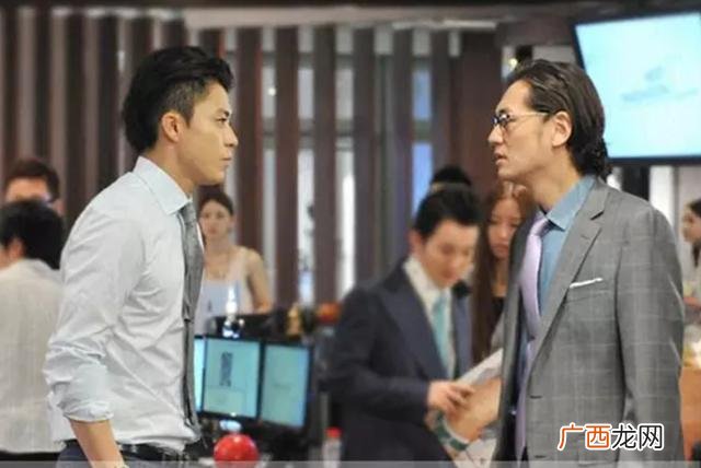 女主从小倒追男主小说,非常创业男主开的是大众什么车