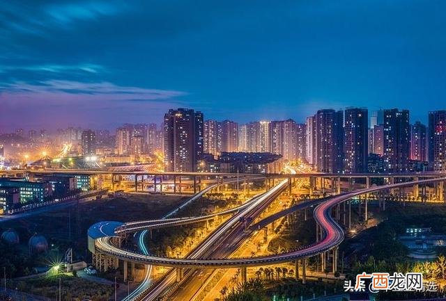 加盟周黑鸭连锁店官网,超浔黑鸭加盟怎么样