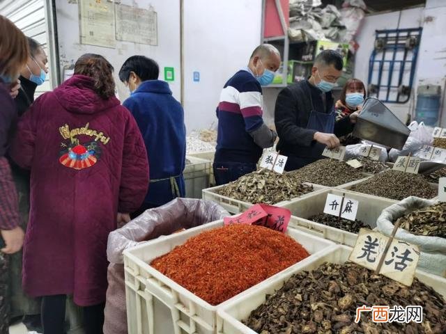 成都国际商贸城地铁站 成都两元店批发市场