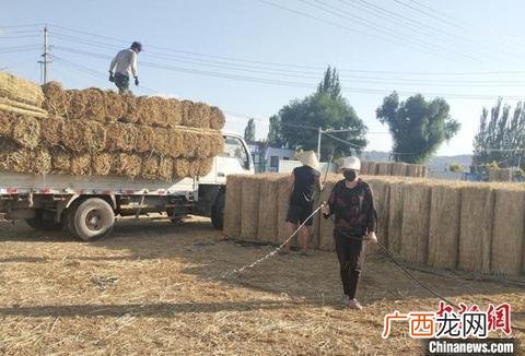 手艺赚钱例子 创业责任的案例