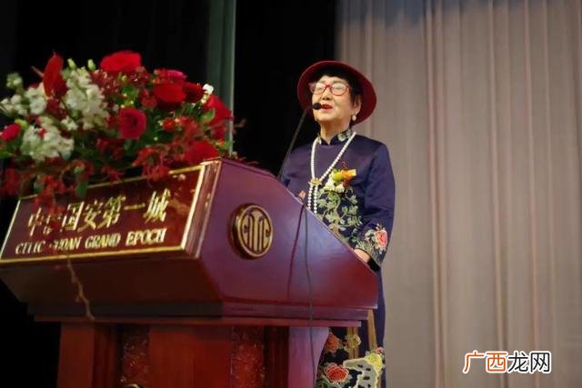 吴胜明女儿的照片 73岁创业的老人