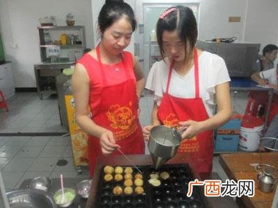 小吃店可以经营什么项目,适合投资一个人做的小吃店