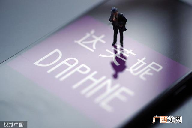 2020年适合开女装店吗 实体店做女装还是女鞋好