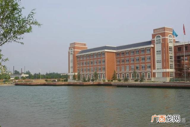 学工程的要考哪些证书,建筑工程技术需要考什么证