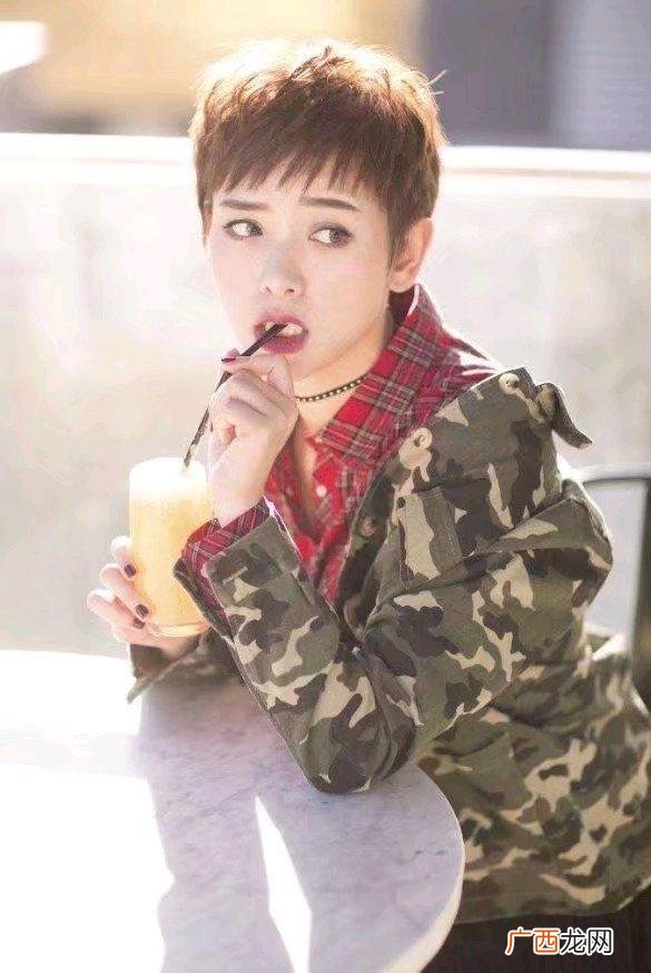 女演员李晓峰的简介 李晓峰图片