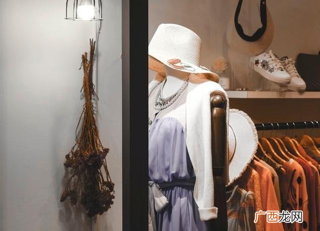 5万能开一个服装店吗,开一家店需要多少资金