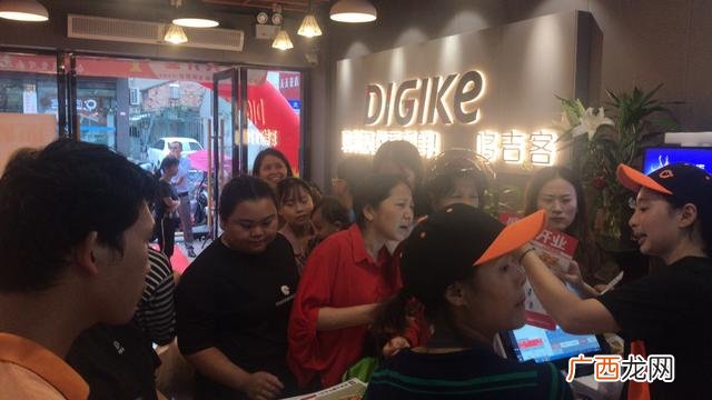 开家汉堡店需要什么设备,开一家汉堡店怎么样