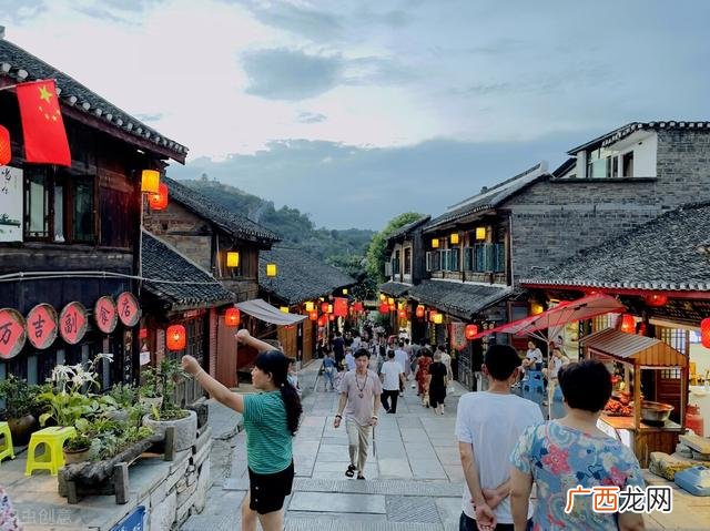 旧衣服回收怎么盈利,回收旧衣服的利润