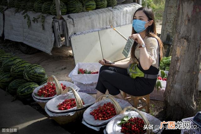 晚上摆摊卖什么赚钱成本又低,晚上卖什么小吃赚钱
