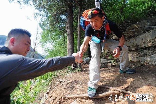 旅行是为了更好的工作的句子,边工作边旅行的说说
