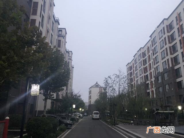 同时两个行业创业,两个女生创业
