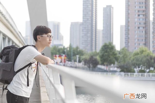 我想创业,上班和创业哪个舒服
