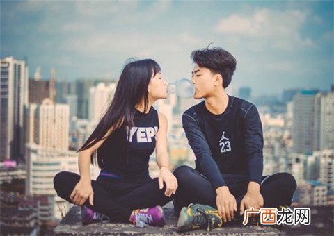 怎么夸我喜欢的女孩子，怎么夸赞女生好看