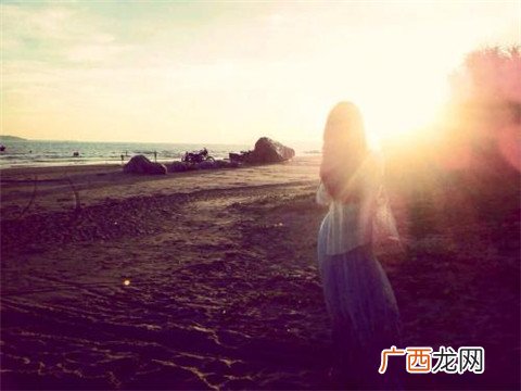 惹女孩子生气了，怎么说话哄她开心