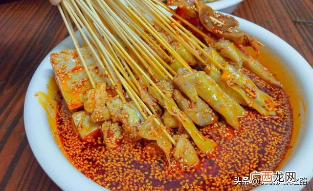 摆摊做小吃生意的技巧,小吃摆摊最火项目