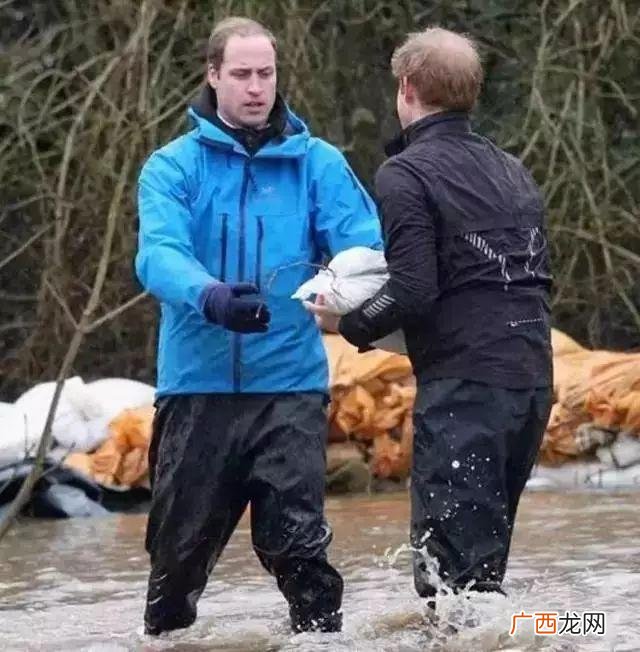 冲锋衣女款男的能穿吗 冲锋衣女