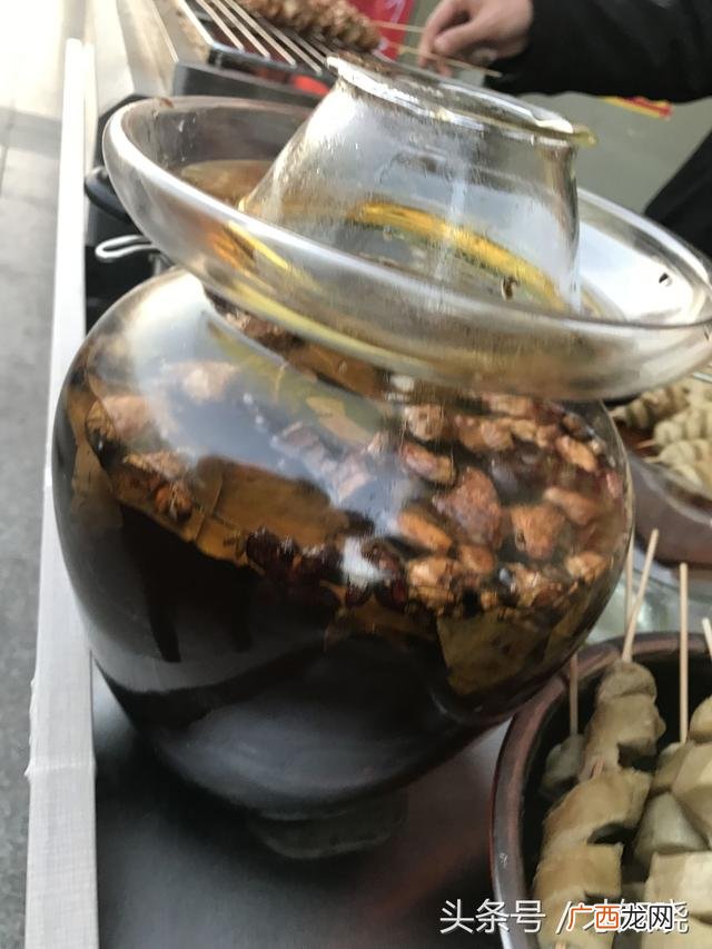 卖烤面筋一晚能赚多少钱 烤面筋创业如何