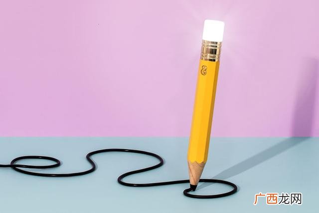 灯泡创意设计黑白画图片 灯泡创业素描