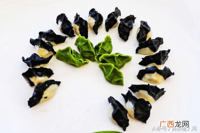 彩色饺子图片 彩色水饺面